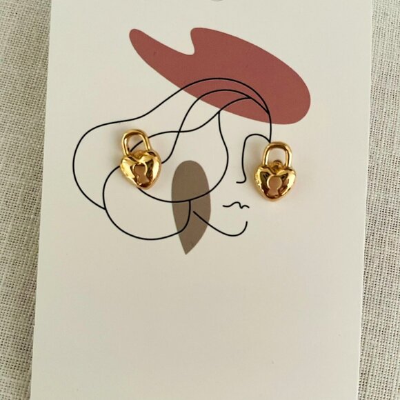 Small Stud Goldtone Heart Lock Stud Earrings Minimalist Academia Cute - Picture 1 of 10